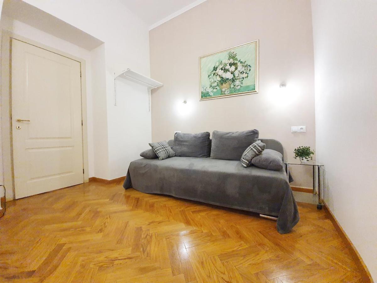 Apartment Praga Esterno foto